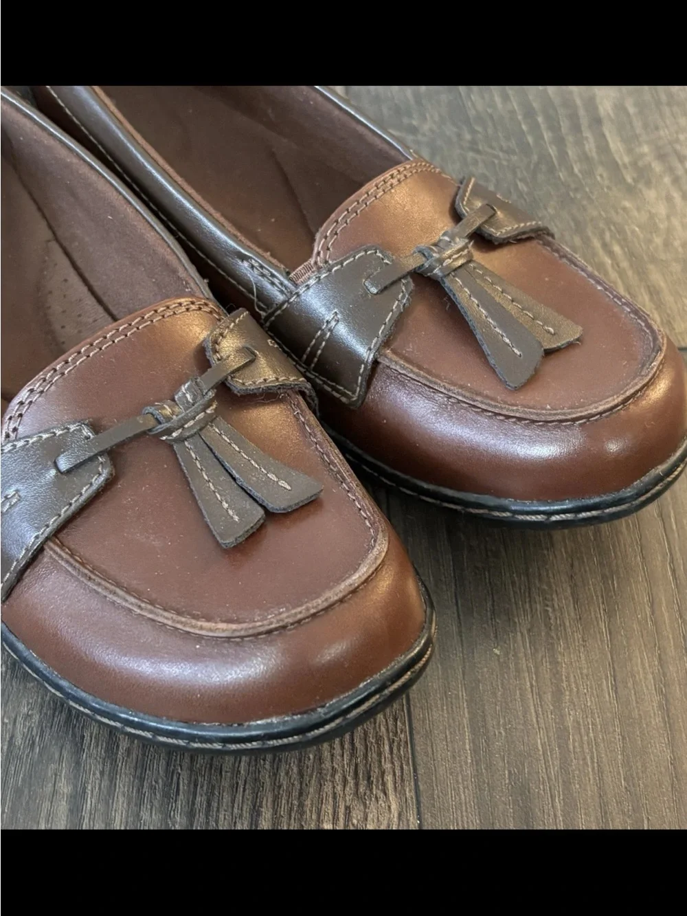 Clark’s Ashland Bubble Slip Brown Tassel Leather Loafers Women Cushioned Size 6